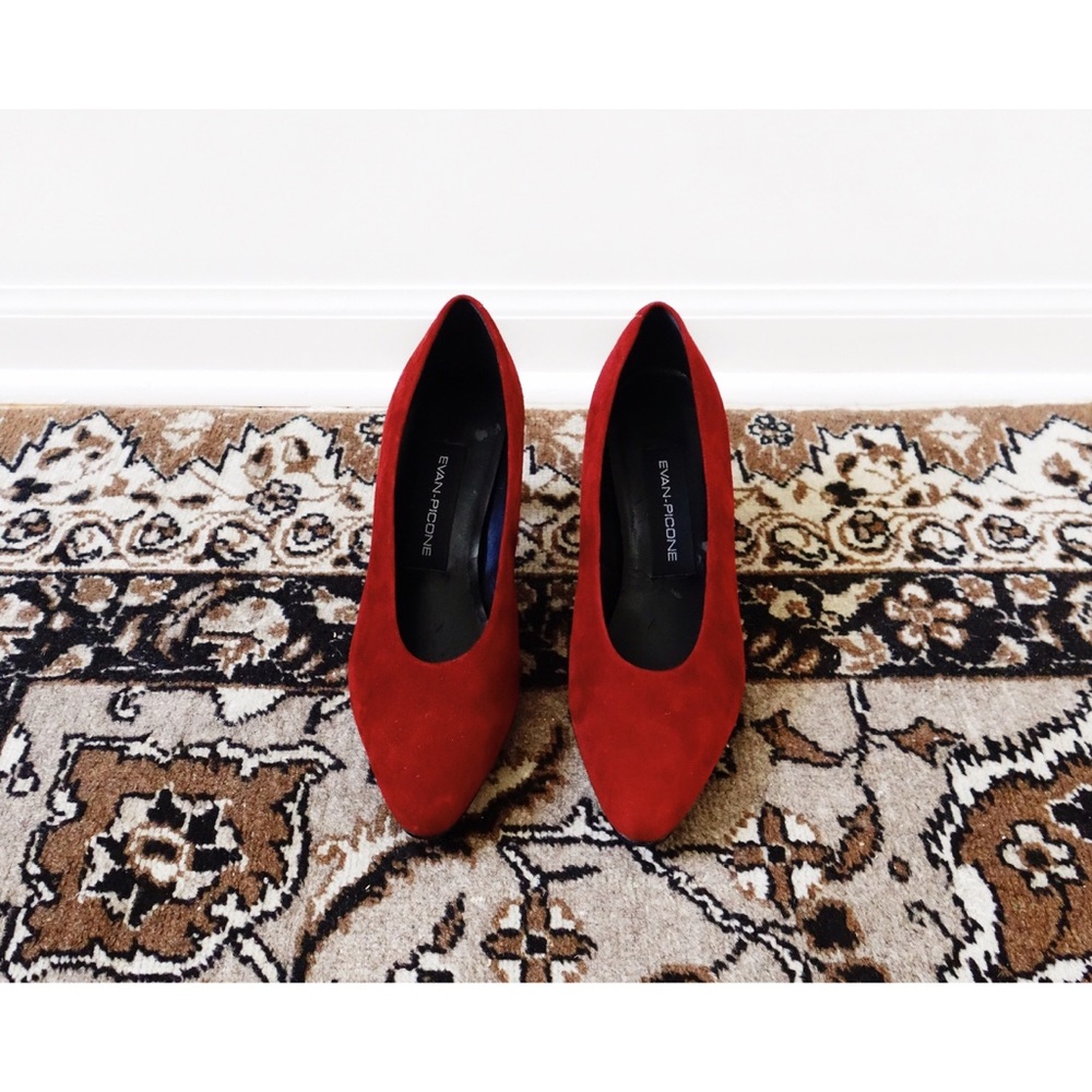 Vintage 80s 90s Red Suede Heels Pumps sz 9.5